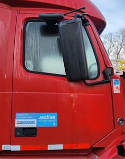 Volvo VNL Right Door