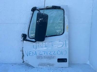 Volvo VNL Left Door