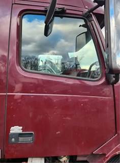 Volvo VNL Right Door
