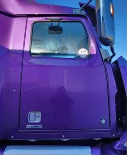 Western Star 5700 Right Door