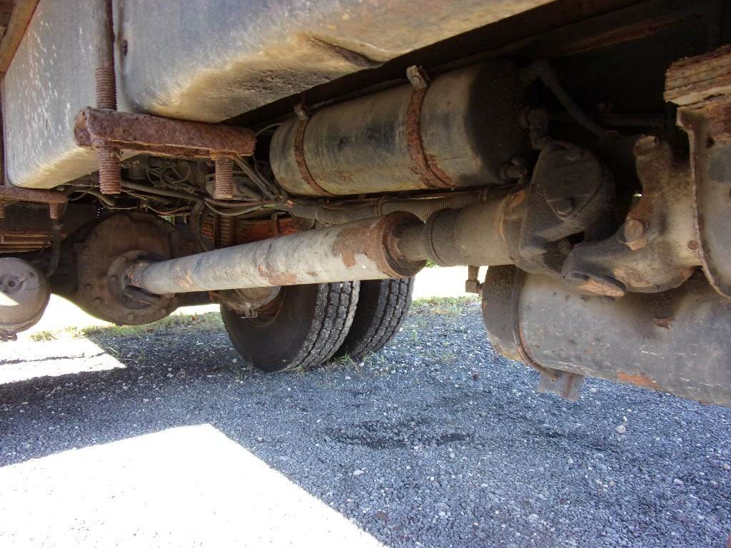 2004 Freightliner M2 106 Drive Shaft For Sale Elkton, MD 7943