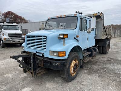 2001 International 4900 Crew Cab Dump Truck - Aluminum Dump Body
