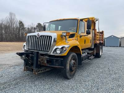 2009 International 7400 Dump Truck SIngle Axle Crew Cab