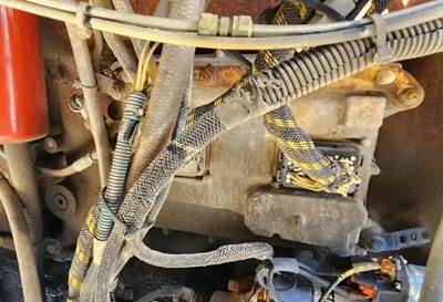 Caterpillar C12 Engine Control Module (ECM) for a 2002 Oshkosh S-SERIES