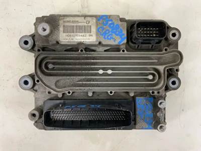 Detroit DD13 Engine Control Module (ECM) for a 2015 Freightliner Cascadia 125