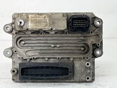 Detroit DD13 Engine Control Module (ECM) for a 2015 Freightliner Cascadia 125