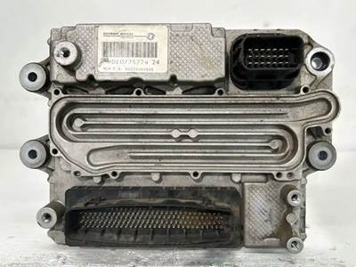 Detroit DD13 Engine Control Module (ECM) for a 2021 Freightliner Cascadia 116