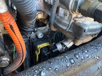 Detroit DD15 Engine Control Module (ECM) for a 2012 Freightliner Cascadia 125