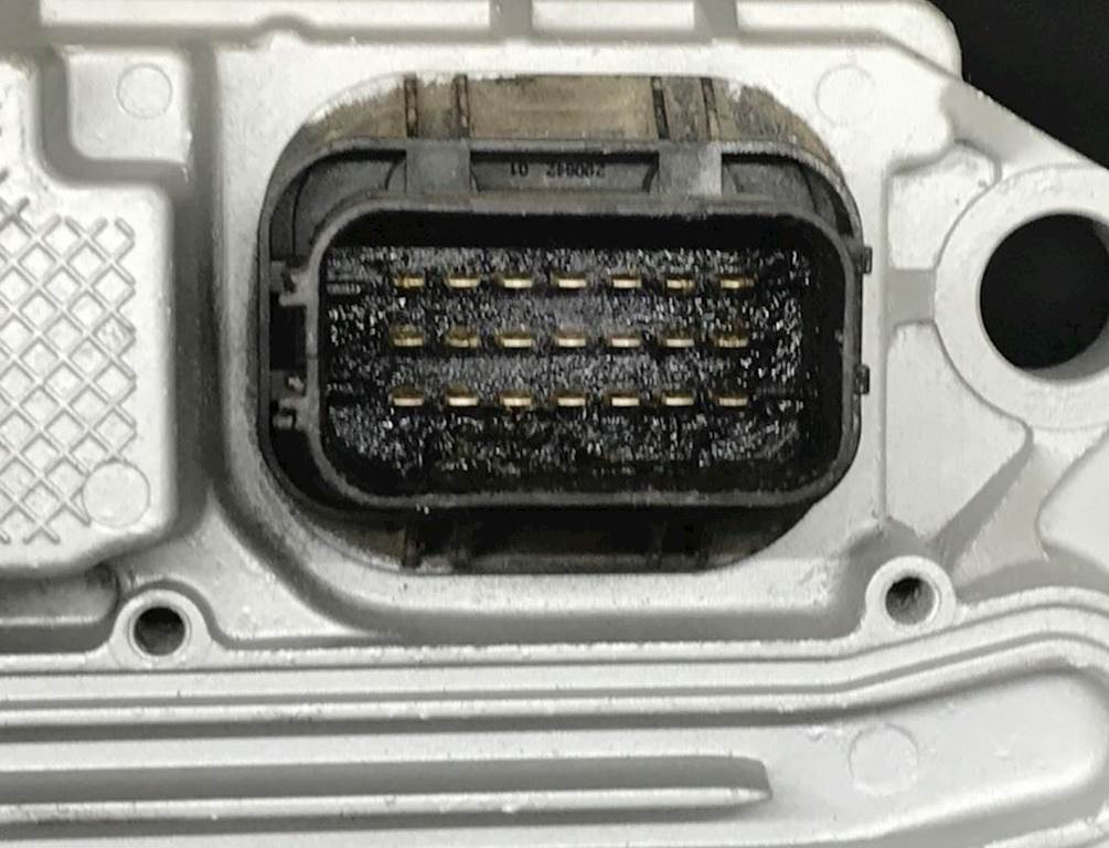 Detroit DD15 Engine Control Module (ECM) for a 2011 Freightliner