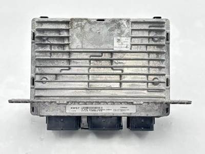 Ford 6.8L V-10 Engine Control Module (ECM) for a 2015 Ford E-450 Super Duty