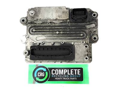 Freightliner Cascadia 125 Engine Control Module (ECM)