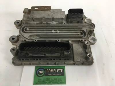 Freightliner Cascadia 125 Engine Control Module (ECM)