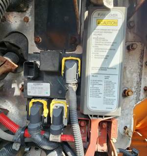 Freightliner Cascadia 125 Engine Control Module (ECM)