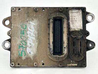 Mercedes-Benz MBE 900 Engine Control Module (ECM) for a 2005 Freightliner MT45 Chassis