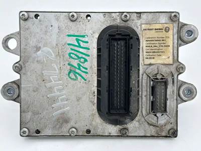 Mercedes-Benz OM904LA Engine Control Module (ECM) for a 2007 Freightliner MT55 Chassis