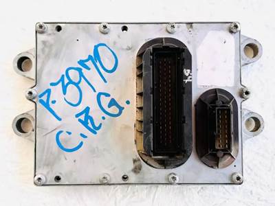 Mercedes-Benz OM904LA Engine Control Module (ECM) for a 2004 Freightliner CUSTOM VAN