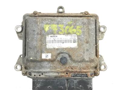 Peterbilt 579 Engine Control Module (ECM)
