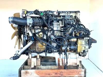 Detroit DD13 Engine Core for a 2014 Freightliner 114SD