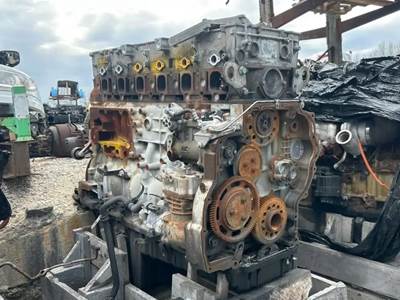 Detroit DD15 Engine Core