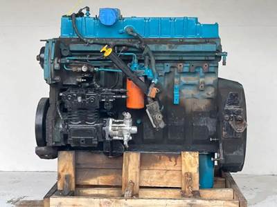 International DT466 Engine Core