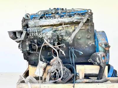 International DT466 Engine Core