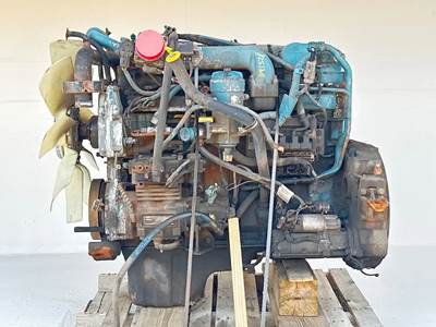 International DT466 Engine Core for a 2005 International 4400