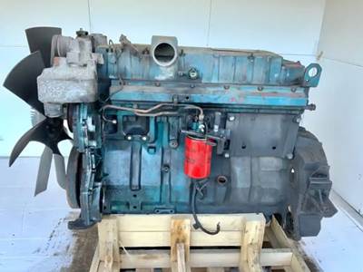 International DT466P Engine Core