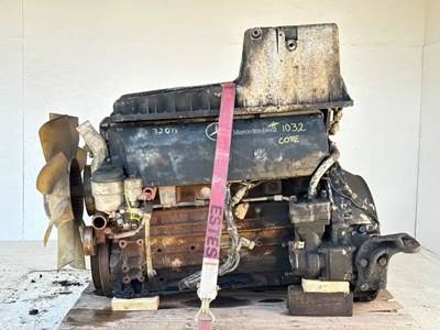 Mercedes-Benz OM906LA Engine Core