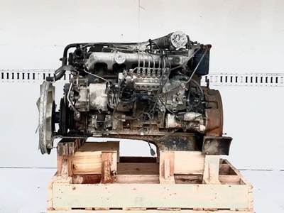 Mitsubishi 6D34-0AT2; 6D34-1AT2 Engine Core for a 2001 Mitsubishi FH211