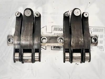 Caterpillar C15 Engine Part for a 2007 Freightliner Columbia 120