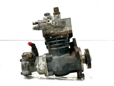 Detroit DD15 Engine Part for a 2017 Freightliner Cascadia 125