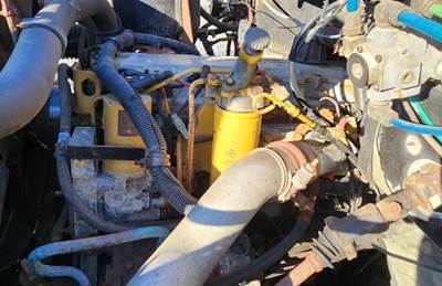 Caterpillar 3126 Engine for a 1999 Chevrolet C7500