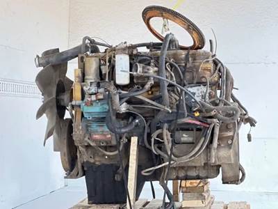 Caterpillar 3126 Engine for a 1999 Freightliner FL70