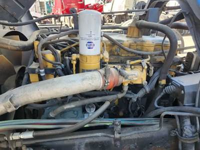 Caterpillar 3126 Engine for a 1998 GMC T7500