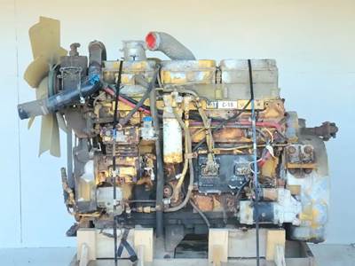 Caterpillar C10 Engine for a 2003 Freightliner FLD112SD