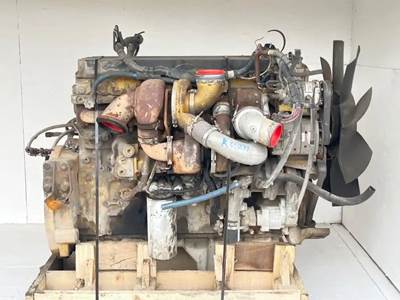 Caterpillar C13 Engine for a 2005 International 9200I