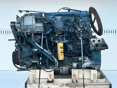 Caterpillar C13 Engine for a 2006 Mci D4500