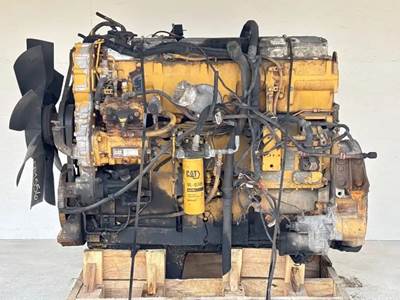 Caterpillar C15 Engine for a 2003 International 9200I