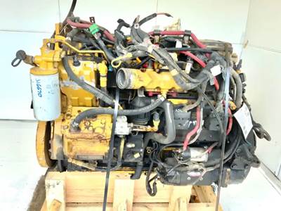 Caterpillar C7 Engine for a 2005 Freightliner M2 106