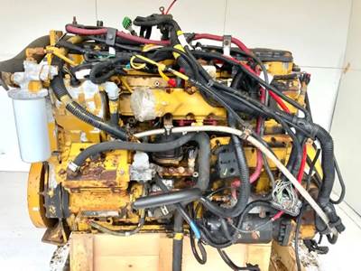 Caterpillar C7 Engine for a 2006 Freightliner M2 106