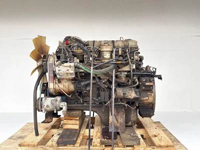 Cummins ISB 190 Engine for a 2001 Blue Bird TC2000