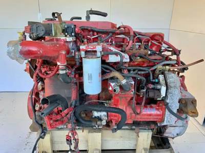 Cummins ISB Engine for a 2004 Freightliner M2 106