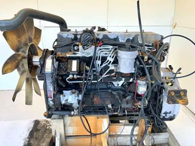 Cummins ISB Engine for a 1999 Freightliner FL60