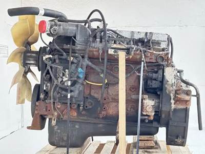 Cummins ISB 5.9L Engine for a 2006 Freightliner MT45 Chassis