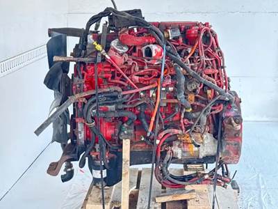 Cummins ISL Engine for a 2015 Freightliner M2 106