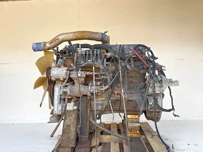 Cummins ISM Engine for a 2003 Volvo VNM