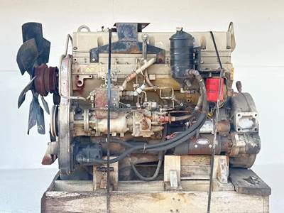 Cummins LTA Engine for a 1988 Pemfab Imperial T-942A