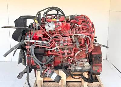 Cummins Engine for a 2017 Freightliner M2 106