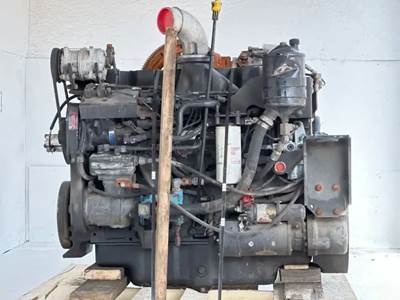 Cummins Engine for a 2001 Spartan Advantage