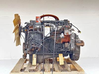 Cummins QSB 6.7 Engine for a 2000 Ottawa